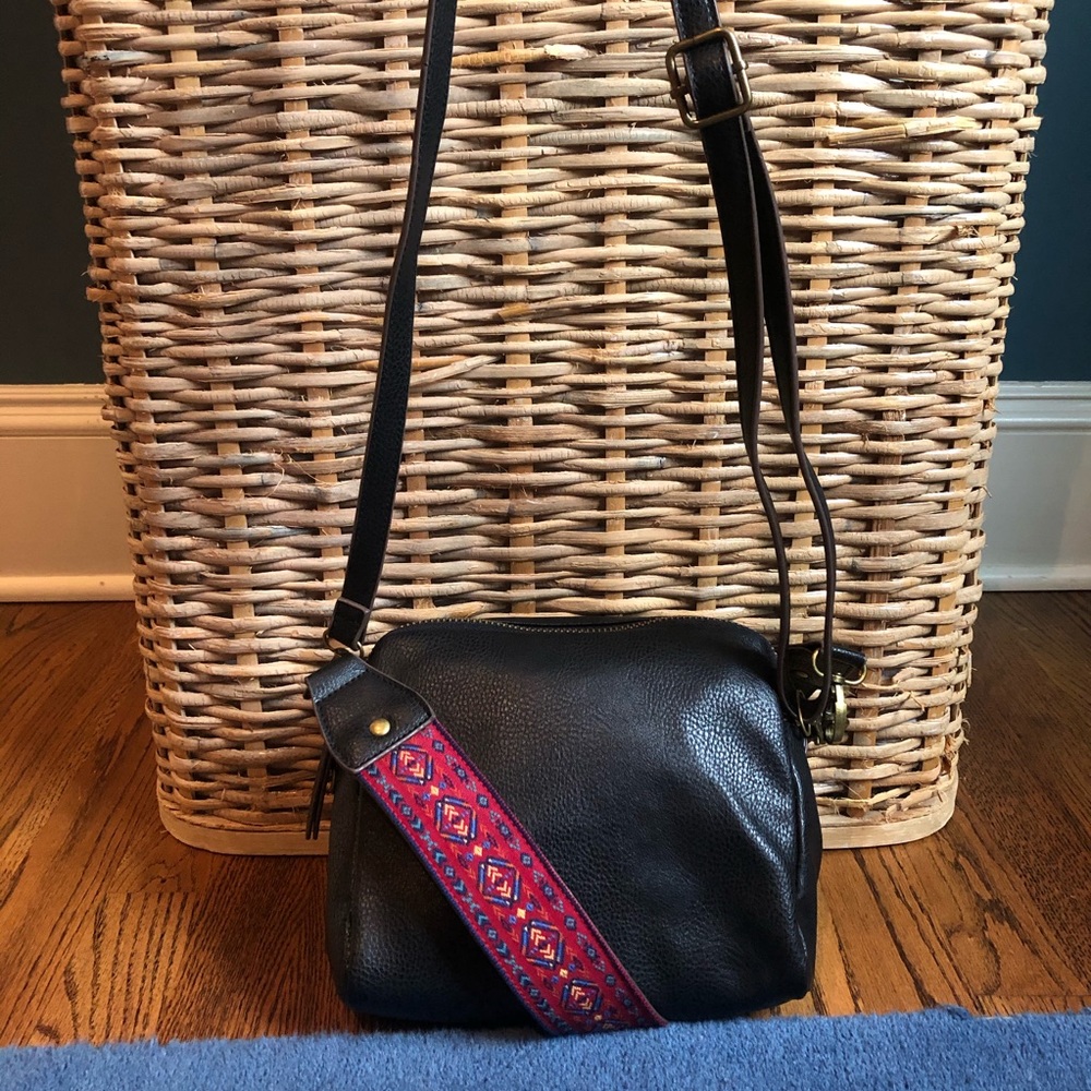 Design Lab Black bag with two straps and pockets